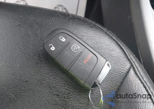 3C4NJCBB3JT425073: 43021372