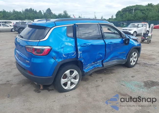 3C4NJCBB3JT425073: 43021372