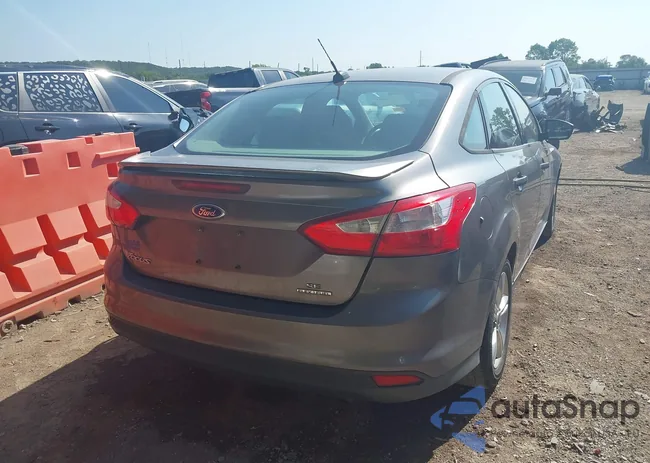 1FADP3F22EL175448: 43021497