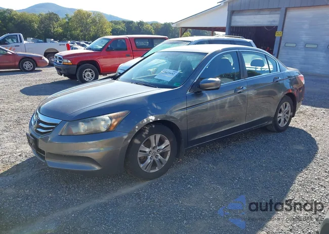 1HGCP2F60CA214552: 43021692