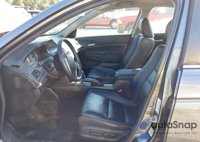 1HGCP2F60CA214552: 43021692