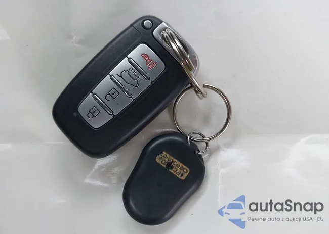 KNDJT2A68D7595400: 43021157