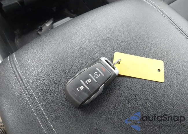 1C6SRFFT6PN532411: 43022404