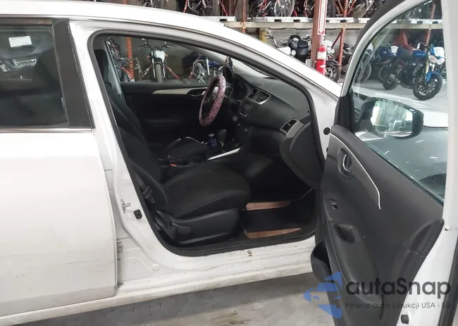 3N1AB7AP8JY272826: 43022583