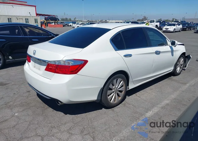 1HGCR2F84DA236390: 43022832