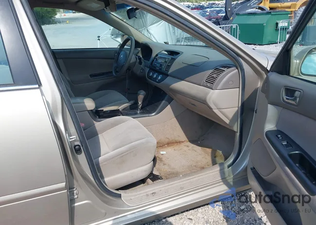 4T1BE32K06U141738: 43023472