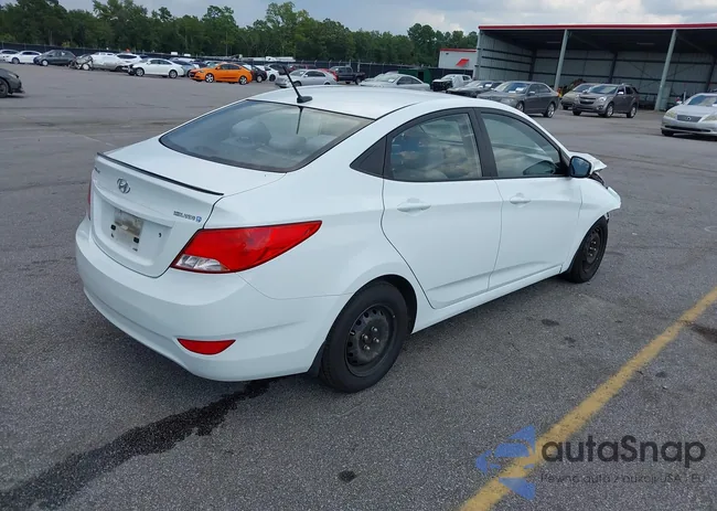 KMHCT4AE3GU048855: 43023575