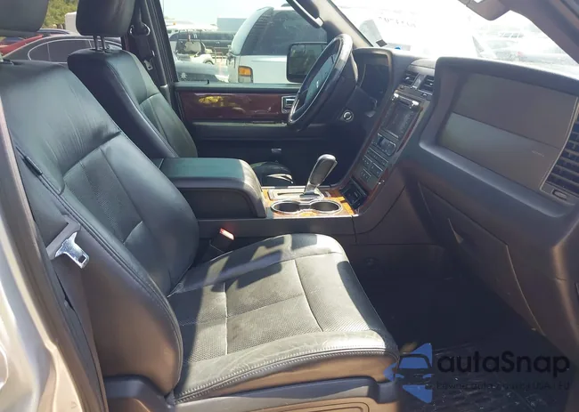 5LMJJ2J50CEL00886: 43023797