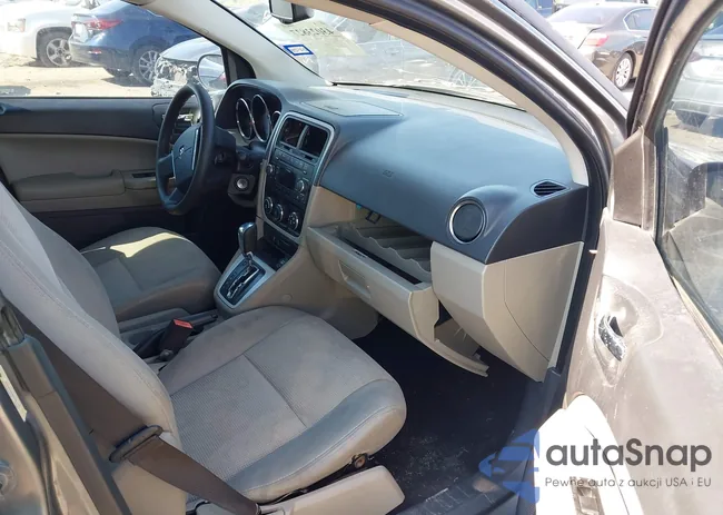 1B3CB3HA6BD221153: 43023827