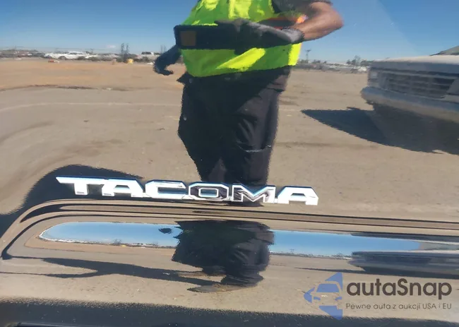 5TFCZ5ANXJX134016: 43024302