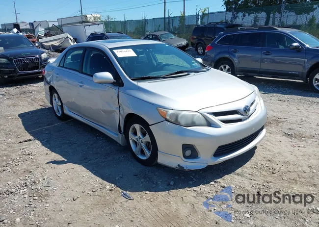 2T1BU4EE9BC582746: 43024435