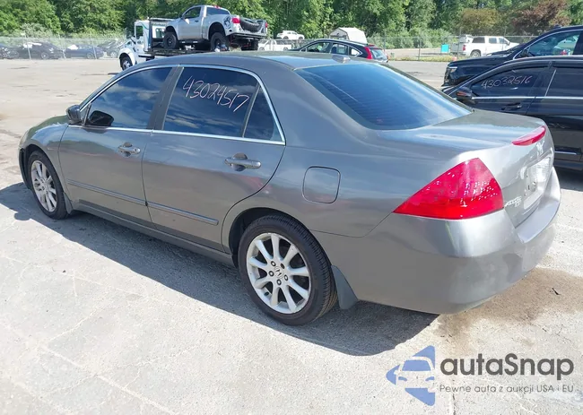 1HGCM66896A012668: 43024517