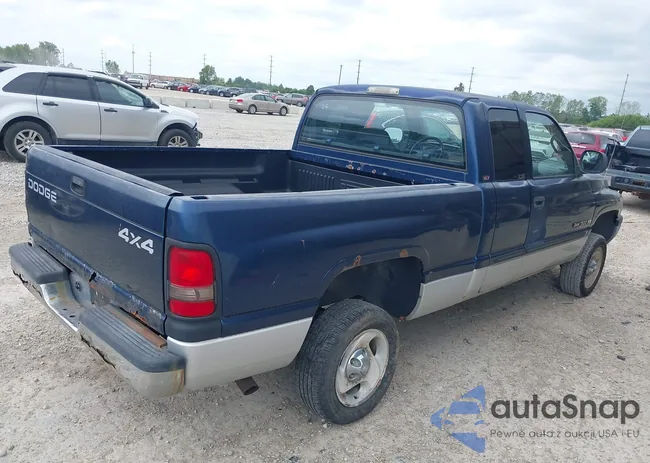 3B7HF13Y01M555876: 43024612