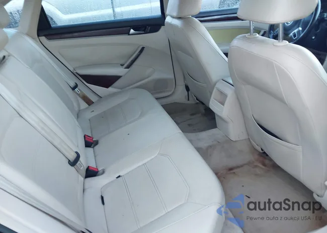 1VWBH7A39CC048180: 43024775