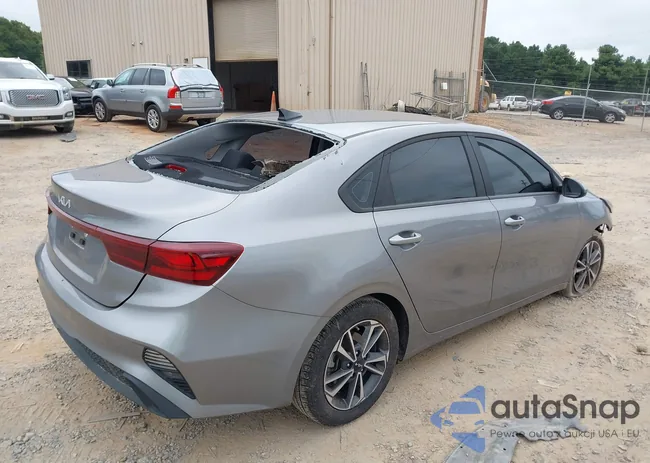 3KPF24AD5RE825694: 43024784