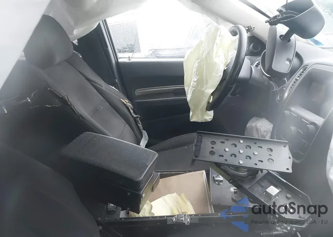 1C4SDJFT5KC781572: 43024853