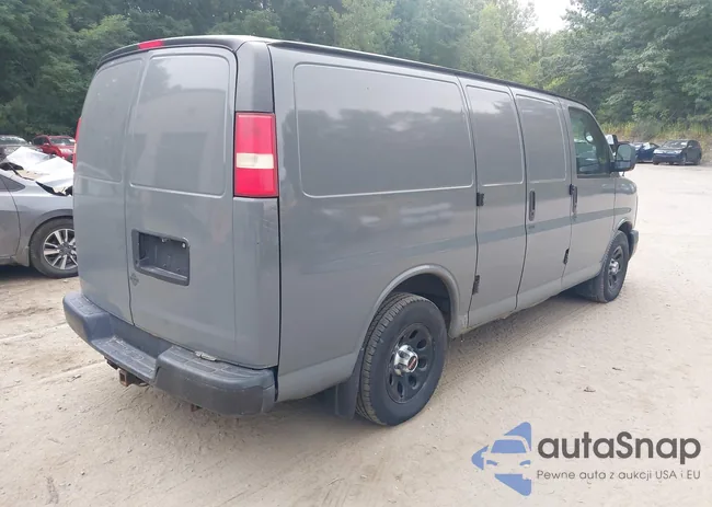 1GTS8AF40C1130215: 43023876