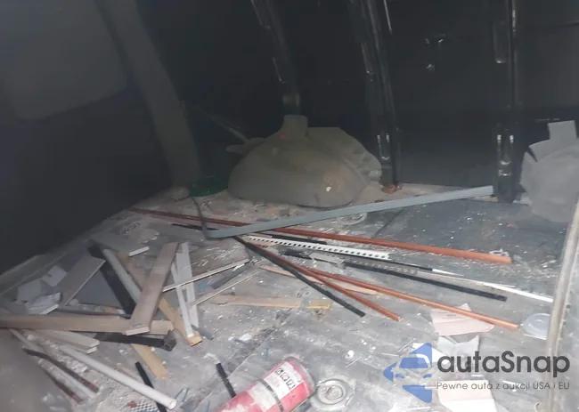 1GTS8AF40C1130215: 43023876