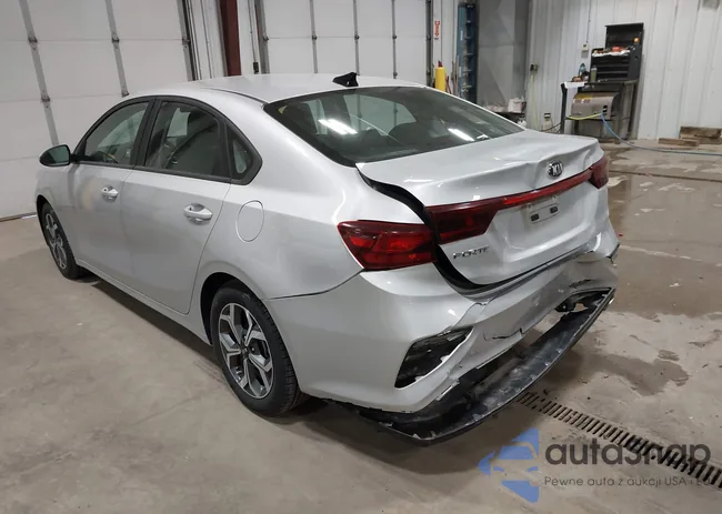 3KPF24AD2ME362809: 43024037