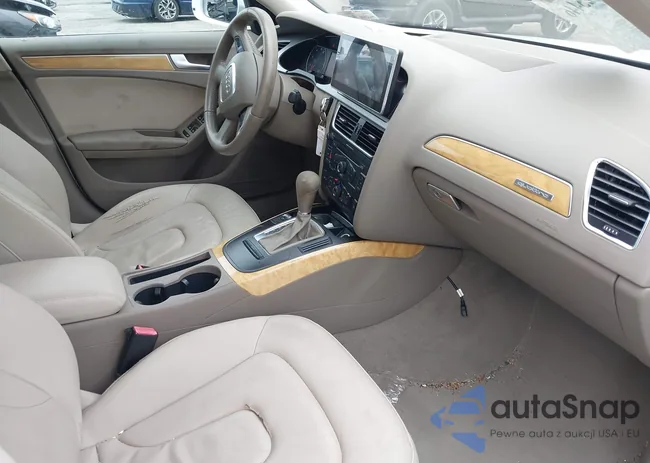 WAULF78K89A136584: 43025446