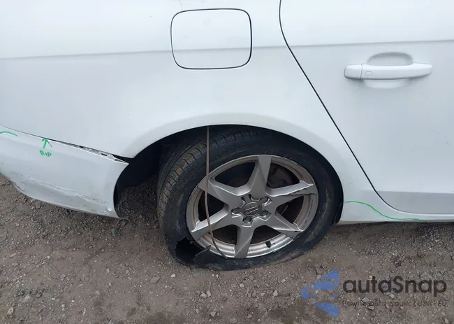 WAULF78K89A136584: 43025446