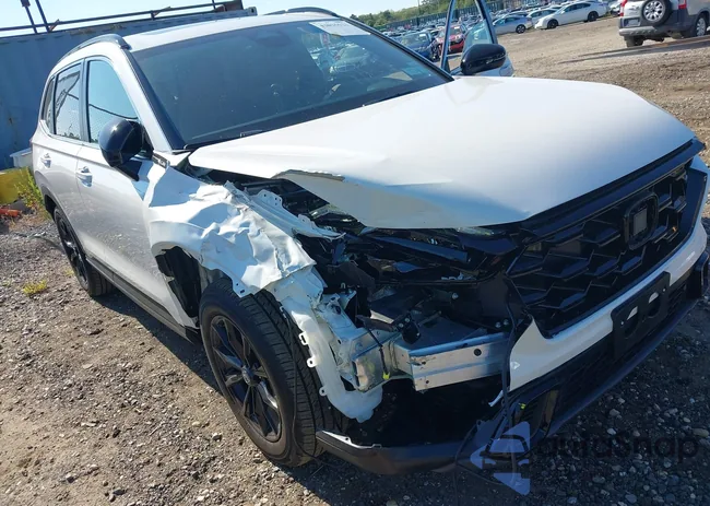 7FARS6H83SE100374: 43025521