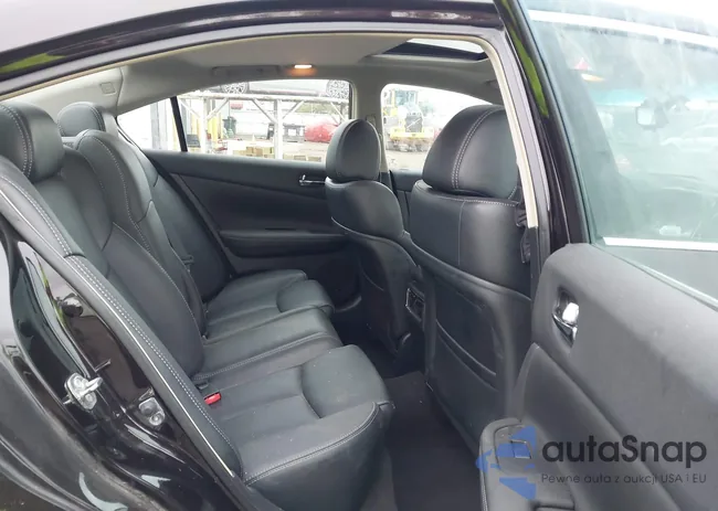 1N4AA5AP8BC837175: 43025536