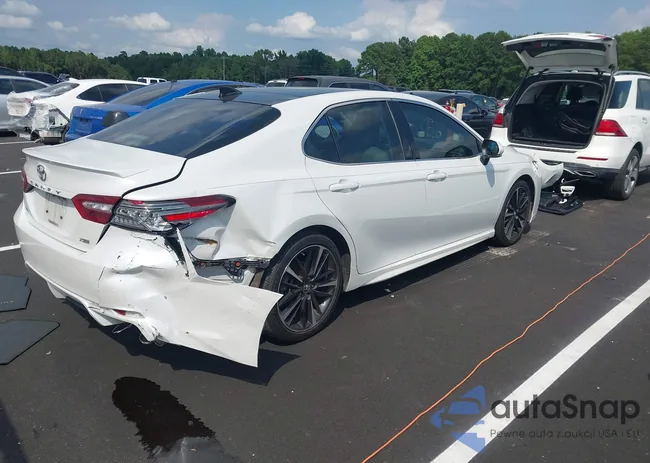 4T1B61HK8JU141584: 43025649