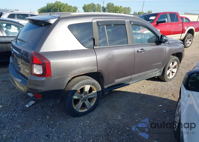 1C4NJDEB8FD412768: 43025776