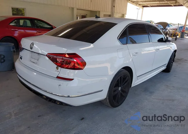 1VWDT7A3XHC047179: 43025812