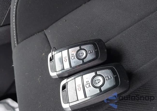 1FA6P8CF7M5113656: 43024931