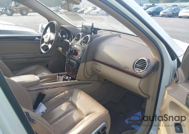 4JGBF8GE4CA772017: 43025153