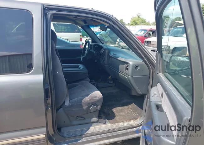 1GCEC19T82Z124189: 43025204