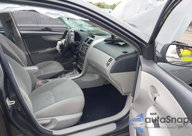 2T1BU4EE2DC127854: 43026330