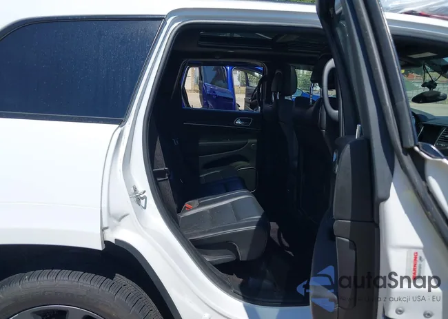 1C4RJFCGXJC427329: 43026372