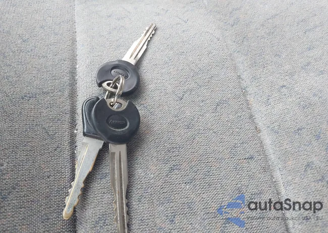 1FALP13P3VW238491: 43026476