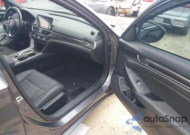 1HGCV2F35KA026572: 43026593