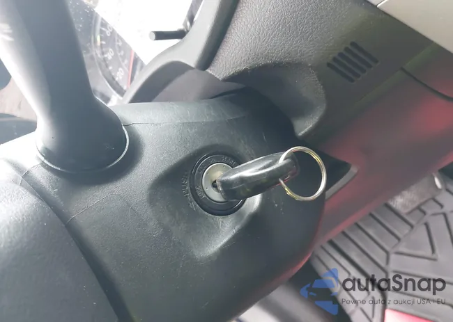 2T1BU4EE8DC003765: 43026778