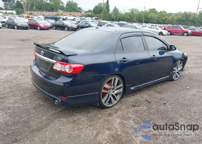 2T1BU4EE8DC003765: 43026778