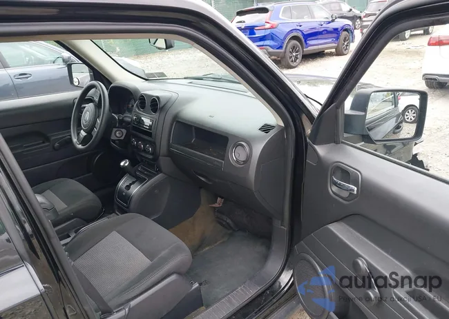 1C4NJPBA7GD801514: 43026849