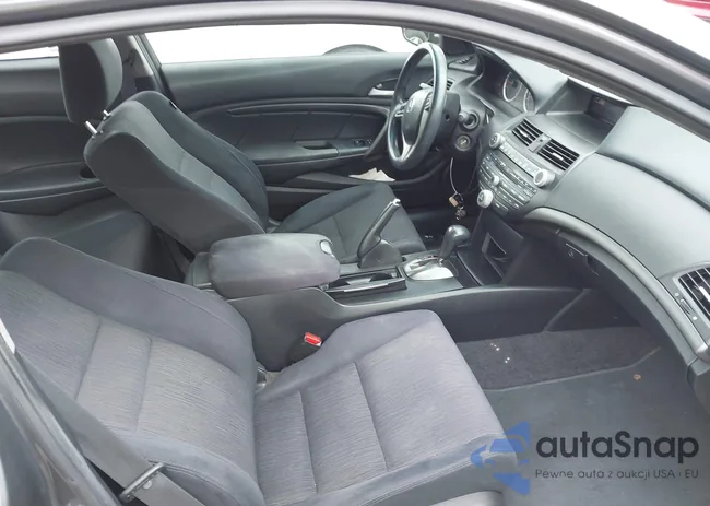 1HGCS1B36BA017078: 43026852