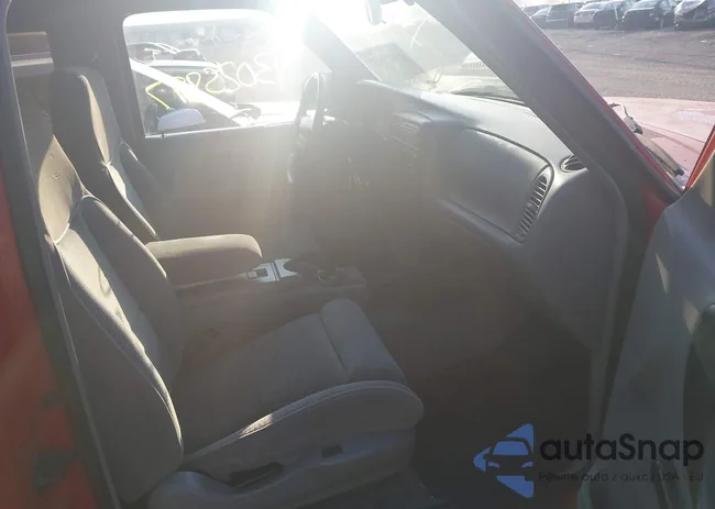 1FTCR15U2TTA22251: 43025897