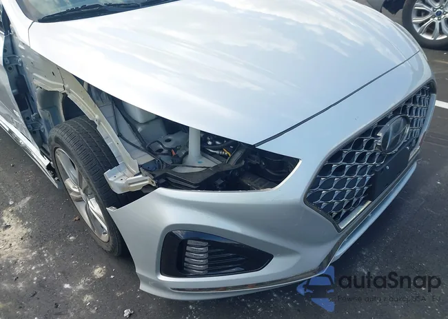 5NPE34AF4JH701880: 43025923