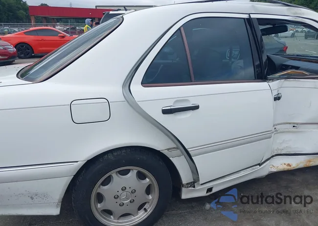 WDBHA29G4YA826429: 43025937