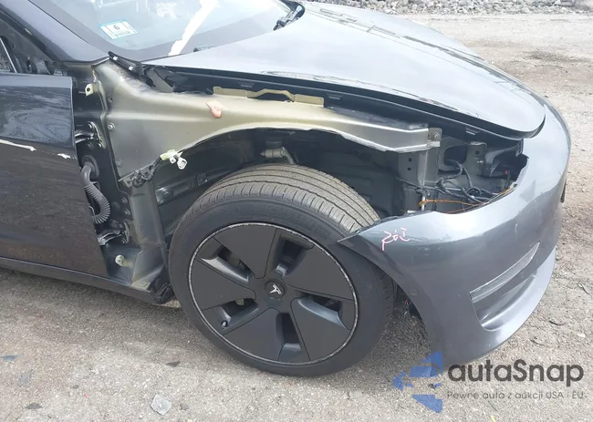 5YJ3E1EB9MF960925: 43026025