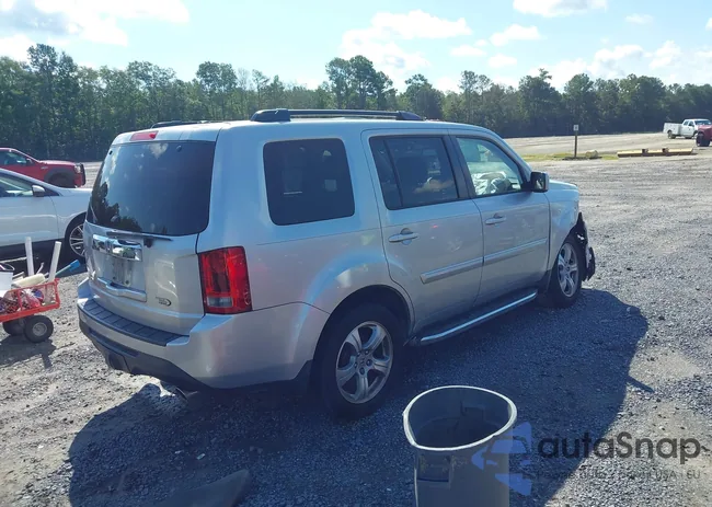 5FNYF3H69DB032805: 43026128