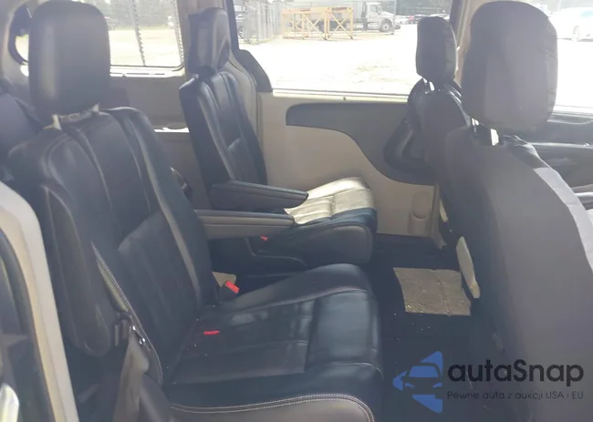 2C4RC1BG2FR710921: 43026179