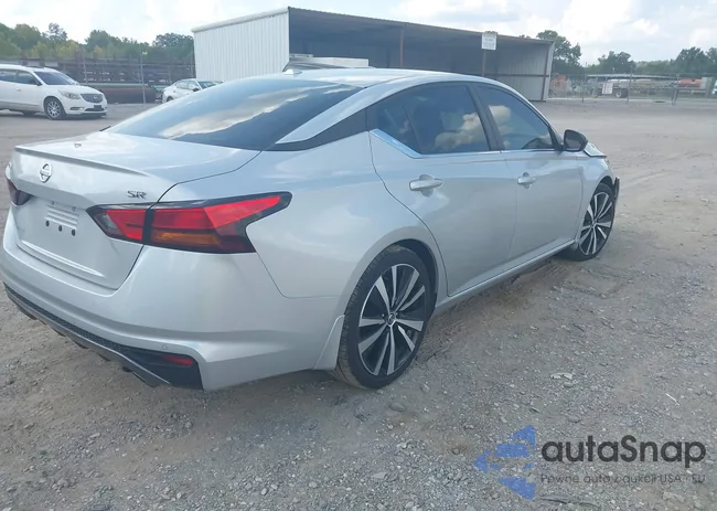 1N4BL4CVXLC211729: 43027663