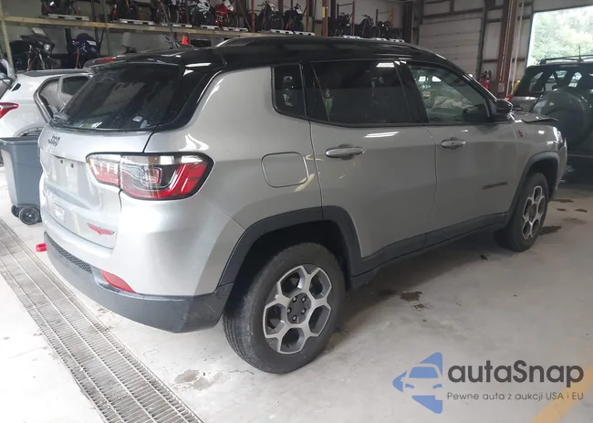 3C4NJDDB1NT201339: 43027849