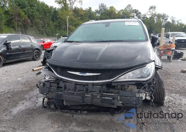 2C4RC1BG5JR214309: 43026880